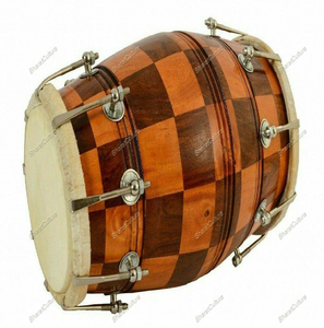Tabla en bois à finition naturelle simple avec cordage en cuir brut et tête supérieure, disponible à prix de gros. - Product Image 3