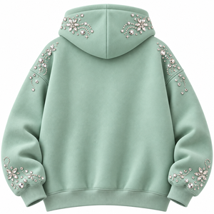 เสื้อฮู้ดดี้ผ้าฟลีซคอตตอน 100% ทรงโอเวอร์ไซส์ ตกแต่งด้วยงานปักลายและคริสตัล  ระบายอากาศได้ดี เป็นมิตรต่อสิ่งแวดล้อม พร้อมกระเป๋าแบบพัฟ - Product Image 2