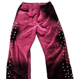 Pantalones de chándal de pierna recta lavados desgastados gruesos con adornos de diamantes de imitación personalizados OEM ODM, pantalones de chándal teñidos lisos - Product Image 1