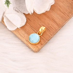 Pendentif rond en larimar naturel, serti clos, plaqué or, argent sterling 925, fait main, bijoux fins tendance - Product Image 4