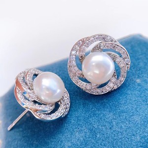 ต่างหูแฟชั่นดีไซน์แบรนด์ รูปทรงรถเล็กๆ ประดับมุกน้ำจืดจูจี้ แฮโอชิ เครื่องประดับอัญมณี - Product Image 4