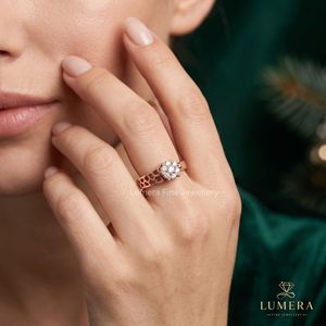 Anillo de Joyería Fina con Diseño de Racimo de Flores, Banda Ancha de Malla, Anillo de Aniversario, Joyería Brillante para Boda, Personalizado - Product Image 1