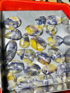 Piedra de Tiffany Cabujón, Formas Mixtas y Todos los Tamaños, Gema Suelta Curativa Hecha a Mano, Suave, Increíble, Ideal para Joyería - Product Image 6