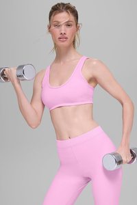 Sujetador deportivo de yoga con espalda cruzada para mujer con logo personalizado, ropa deportiva para gimnasio, fitness y entrenamiento. - Product Image 3