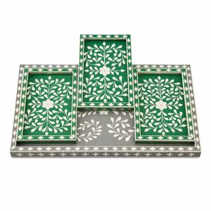 Bandeja de Servir Rectangular Moderna Hecha a Mano de Madera con Incrustaciones de Hueso, Asas Rojas Recortadas, Duradera y Ecológica - Product Image 3