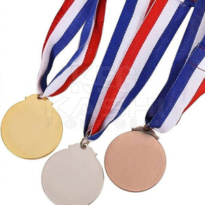 Ensemble de médailles de récompense avec ruban rayé patriotique, construction en acier haute résistance, gravure étanche, prêt pour les sports scolaires - Product Image 3