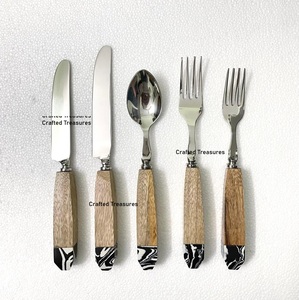 Ensemble de couverts en acier inoxydable de style européen de luxe, avec manche en bois vintage, écologique, finition miroir haute brillance, durable, pour mariage - Product Image 4