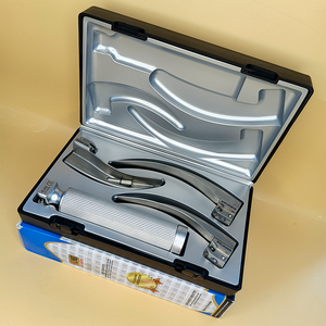 Laryngoscope conventionnel standard Macintosh à 3 lames (2-3-4) pour adulte, en acier inoxydable AISI 304, manuel, réutilisable, autoclavable - Product Image 4