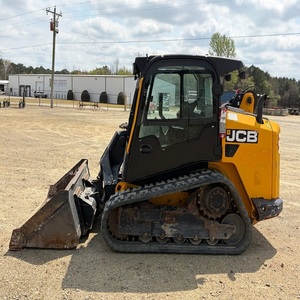 Chargeuse compacte JCB 3TS-8T de qualité supérieure pour travaux de construction lourds, avec une utilisation efficace et une productivité exceptionnelle sur chantier - Product Image 1