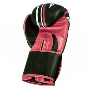 Gants de Muay Thai en cuir de haute qualité pour l'entraînement au combat - Product Image 6