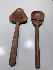 Juego de servidor de ensalada de madera estilo europeo respetuoso con el medio ambiente hecho a mano al por mayor, cubiertos, cuchara, cubiertos para fiestas en la cocina, logotipo personalizado - Product Image 5