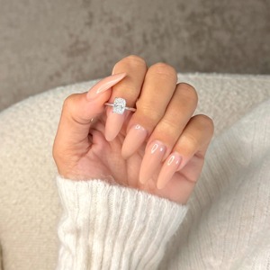 Anillo de Compromiso Clásico para Mujer con Cristal de Corte Cojín ZAYRO EXPORT ZR-208, Plata 925 con Baño de Rodio, Engaste de Garras, Diseño Floral - Product Image 3
