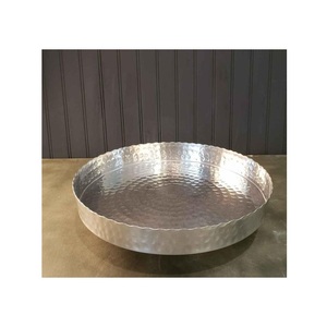Surface de service en acier de luxe conçue pour présenter les rafraîchissements avec élégance, dotée d'une robustesse durable et d'une fonctionnalité quotidienne. - Product Image 5