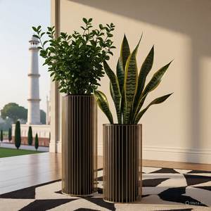 Juego de Soportes para Macetas Modernos de Metal Dorado, Ecológicos y Duraderos, 3 Piezas, Soporte Vertical para Macetas, Decoración para Interiores y Exteriores del Hogar - Product Image 4