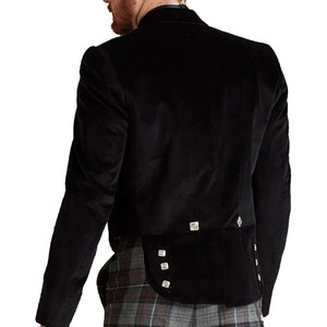 Veste Prince Charlie en velours noir écossais pour homme, best-seller de Ventoria Enterprises, veste à 3 boutons, style traditionnel des Highlands - Product Image 1