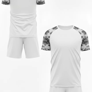 Conjunto de Uniforme de Fútbol Sublimado con Logotipo Personalizado, Uniformes de Entrenamiento de Secado Rápido, Equipación de Club, Estilo Retro, Corte 100% Automatizado - Product Image 1