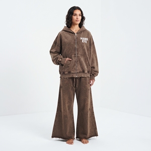 Ensemble survêtement décontracté pour femme en coton délavé marron avec sweat à capuche et pantalon de jogging large, logo personnalisé sur le devant, coupe ample, idéal pour l'automne - Product Image 2