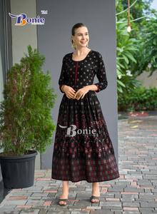 La plupart des ventes Designer 14 Kg Rayon Long Ghera Kurtis Imprimé pour la fête de mariage Porter des vêtements indiens et pakistanais au prix d'exportation - Product Image 6