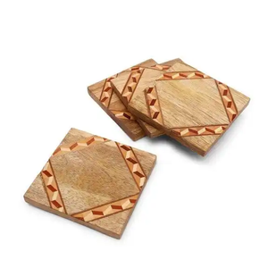 Posavasos de resina y madera hechos a mano con incrustaciones de resina, nuevo diseño de la India, venta al por mayor, hechos en India. - Product Image 5
