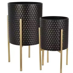 Maceta Decorativa de Metal para Interiores y Exteriores, Contenedor para Plantas y Flores, Decoración para Hogar, Jardín y Balcón - Product Image 6