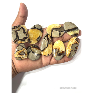 Pierre précieuse naturelle Saptarian en forme de toile d'araignée, cabochon, formes et tailles variées, environ 20 à 30 mm - Product Image 2