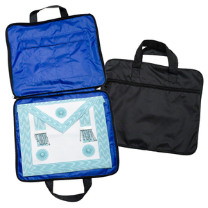 Tabliers de Maître Maçon en Cuir Fabriqués sur Mesure avec Poches, Régalia Maçonnique Respirant, Brodé, Lavable et Personnalisable - Product Image 5