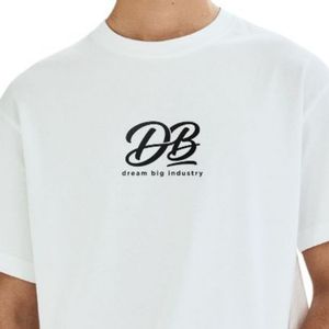 เสื้อยืดพรีเมียมทรงหลวมสำหรับผู้ชาย ผ้าคอตตอนหนา สไตล์ลำลอง สตรีทแวร์ พร้อมโลโก้สั่งทำ รับผลิตแบบ OEM ODM และ Private Label - Product Image 3