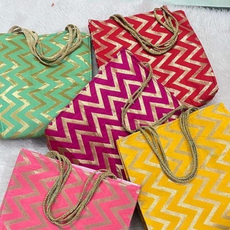 Identique à l'image