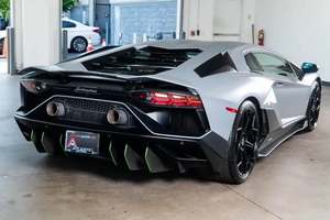 Lamborghini Aventador Ultimae 780LP 6.5L V12 usado del 2022 - Product Image 4