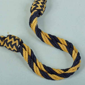 Cordon de casquette allemande de cérémonie en fil de broderie de haute qualité, accessoires pour uniforme de cérémonie, cordon de casquette en Mylar - Product Image 1