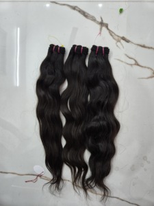 Extensiones de Cabello Humano Remy Indio Virgen |   Cutícula Completamente Alineada |   Negro Natural |   Extensiones de Larga Duración - Product Image 5