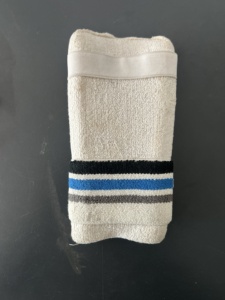 Protège-coude Player Pro, protège-coude de cricket de qualité supérieure pour la protection du bras lors de la frappe, fermeture professionnelle réglable à boucle et crochets. - Product Image 2