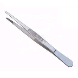 Pinzas Hemostáticas Manuales de 16 cm de Longitud, con Dientes Serrados a 90 Grados, Mandíbula de 23 mm y Punta de 1.8 mm, Instrumento Quirúrgico de Grip Surgical - Product Image 1