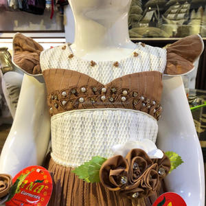 Vestido de Fiesta Infantil de Primavera con Diseño Elegante sin Mangas, Color Liso con Flores y Diadema - Product Image 3