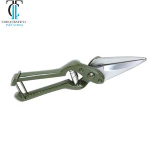 Cisailles à sabots en acier inoxydable pour moutons et chèvres, soins vétérinaires des sabots, TARIQ CRAFTED INDUSTRIES - Product Image 2