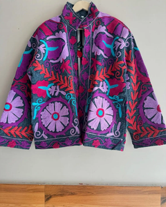 Veste florale brodée à la main en velours ethnique Suzani | Vêtements d'extérieur bohème Duster | Veste de déclaration artisanale - Product Image 5