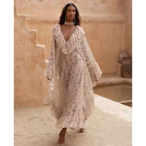 Caftán Maxi Stevie: Movimiento Puro, Escote Profundo en V, Volantes Románticos y Mangas Abullonadas que Captan Cada Brisa con un Toque Dramático y Sin Esfuerzo - Product Image 1