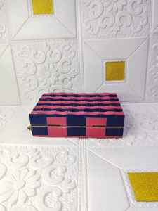 Caja de Resina Ecológica Hecha a Mano para Decoración de Fiestas y Bodas - Product Image 5