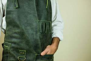 Nuevo Delantal de Cuero para Chef, Hecho a Mano con Cuero Genuino, Delantal para Bartender - Product Image 4