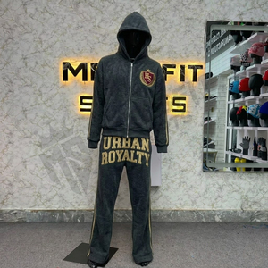 Ensemble de survêtement moderne pour homme avec fermeture éclair, coupe ajustée, vêtements de sport confortables pour le jogging et l'entraînement - Product Image 1