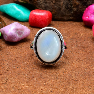 Bague en argent 925 avec pierre de lune bleue, bijou artisanal de créateur, cadeau pour elle, bague d'anniversaire de mariage - Product Image 1
