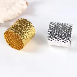 Elegante Anillo de Servilleta Metálico para Decoración de Mesa, Ideal para Bodas y Fiestas - Product Image 4