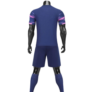 Uniformes de football de haute qualité, légers, à séchage rapide, uniformes de football très vendus avec services OEM et ODM - Product Image 2