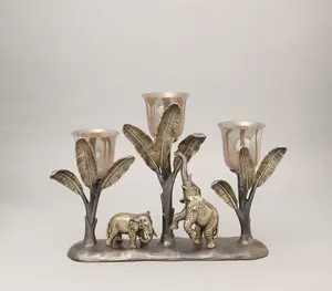 Porte-bougie en verre et métal, un élément décoratif magnifique pour les tables à manger et les tables basses - Product Image 2