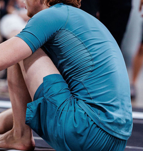 Conjunto de Entrenamiento MMA: Rashguard, Pantalones Cortos y Largos de Spandex/Poliéster Antibacteriano de Manga Larga para Fitness, Grappling, Lucha y Actividades al Aire Libre - Product Image 1