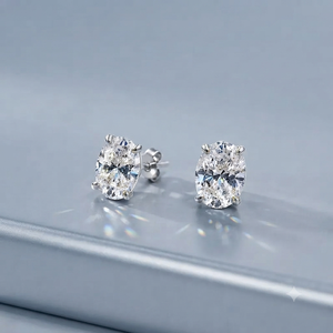 Boucles d'oreilles en moissanite en argent sterling 92,5, coupe ovale, plaquées or et plaquées or rose - Product Image 1