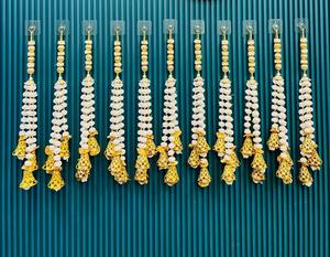 พวงมาลัยปอมปอมสีขาวและกระดิ่ง – งานแต่งงานแบบอินเดีย, ตกแต่งมันดาปและเวที, ฉากหลังดอกไม้สีขาว, ตกแต่งพูจาและดิวาลี - Product Image 5