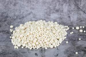 Meilleures ventes Exportation Vente en gros Fabrication OEM/ODM Chocolat composé HALAL Boules de chocolat blanc croustillantes pour la décoration de gâteaux Bon prix - Product Image 4