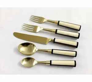 Ensemble de couverts simple et élégant en acier inoxydable, finition miroir, durable, moderne, pour mariage, cinq pièces (cuillère, fourchette) - Product Image 5