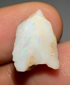 Opale brute naturelle australienne de 4,90 carats, opale brute multi-feu, pierre précieuse Coober Pedy, forme fantaisie, prix de gros, pierres précieuses brutes - Product Image 3